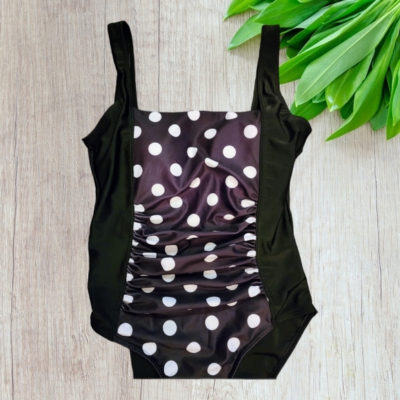 🔖Final Sale! Black & White Polka Dot One-Piece Swimsuit- Scoop Back - Picture 3 of 12